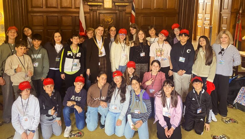 Students from the Gregorio Marañón School in Toledo with Mayor Tor Pingree